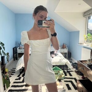 Elegant White Puff Sleeve Dress